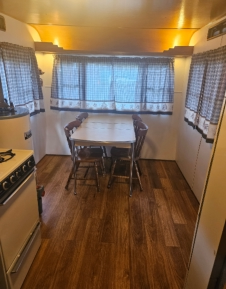 Mobile Home •Lakeside •1 full size bed •1 twin bed •Bathroom with shower stall •Efficiency kitchen with dinette table for 4 Sleeps up to 3 Seasonal only.