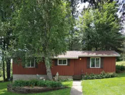 Duplex, two queens on each side, Room 21 has view of lake, Room 20 has view of courtyard